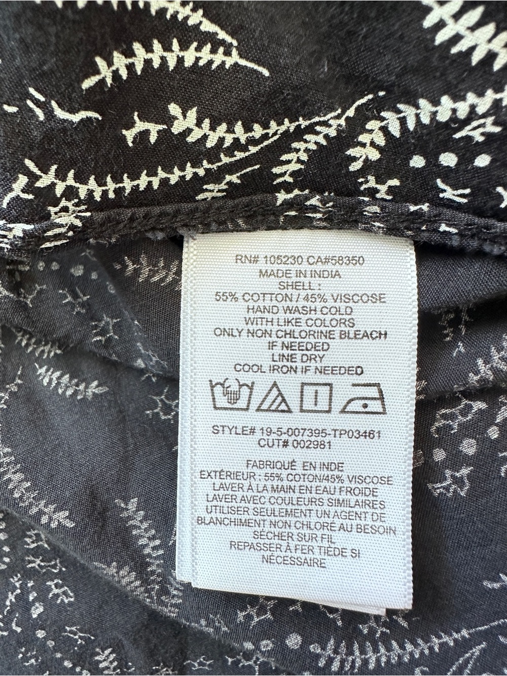 Joie Maleah Cotton Blend Black White Floral Vine Print V-Neck Pleated Blouse XS - Picture 12 of 15
